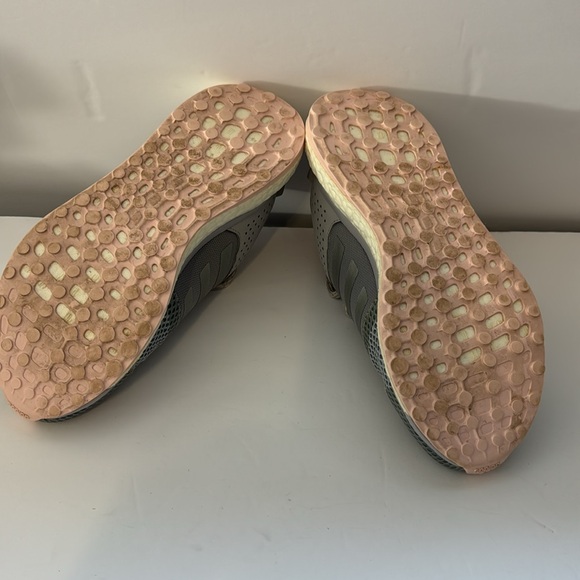 Adidas Response   running shoes size 6.5 - Picture 6 of 10